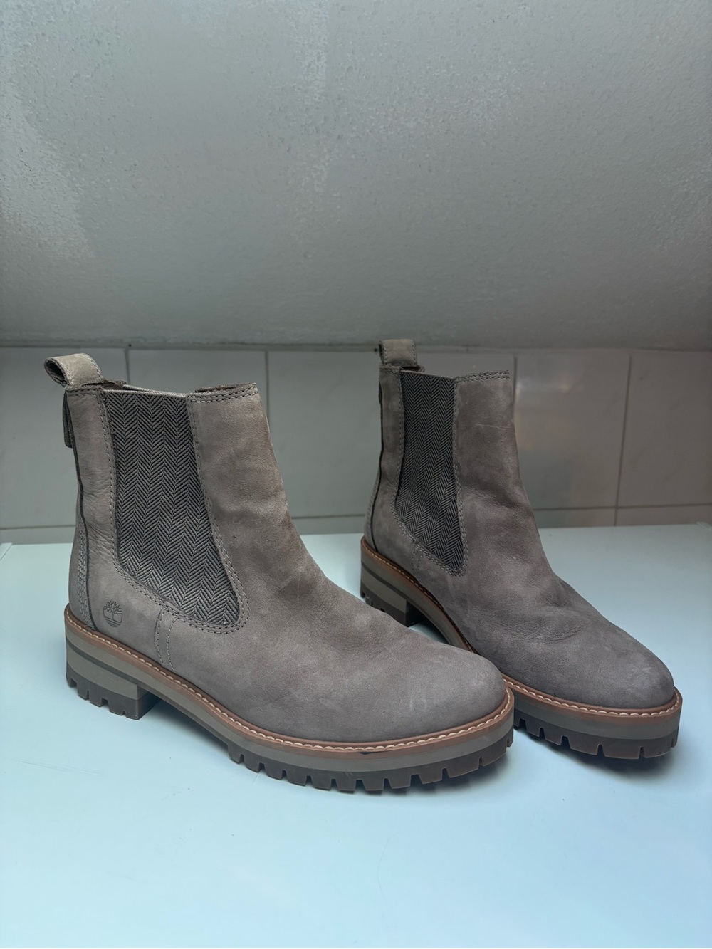 Timberland Grey Suede Chelsea Lug Sole Booties